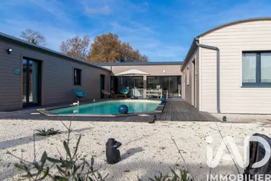 Maison traditionnelle à Saint-Pierre-du-Mont (40280)