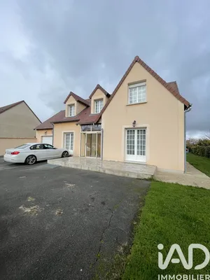 House at Bourges (18000)