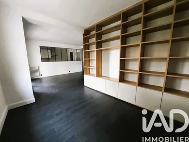 Apartment in Toulon (83000)