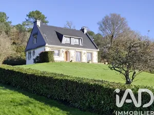 House at Locmaria-Grand-Champ (56390)