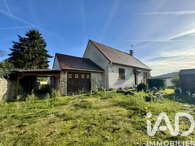 House in Bouville (91880)