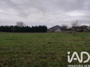 Building plot at COURLON SUR YONNE (89140)