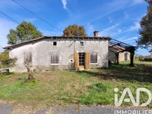 Maison à Benest (16350)