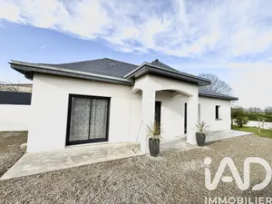 House in Bonchamp-lès-Laval (53960)