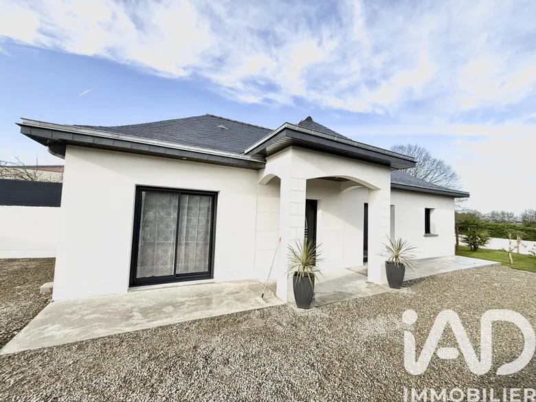 Maison 5 pièces 102 m² · à Bonchamp-lès-Laval · 101,9 m² · 298 500 €