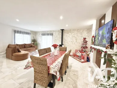 House in Bonchamp-lès-Laval (53960)