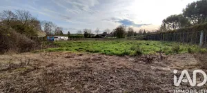 Terrain à bâtir à Aulnay (17470)