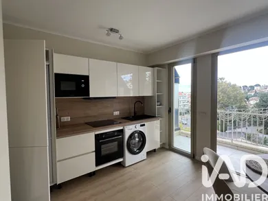 Apartment in Le Cannet (06110)