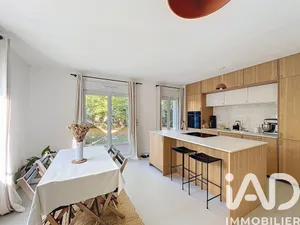 Apartment in Bordeaux (33000)