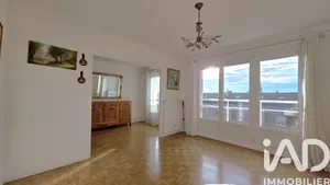 Apartment at Reims (51100)