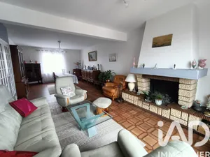 House at Cusset (03300)