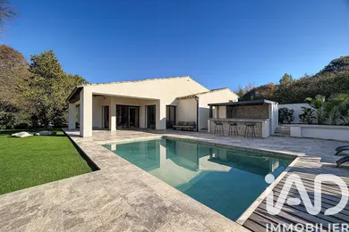 Maison à Roquefort-les-Pins (06330)