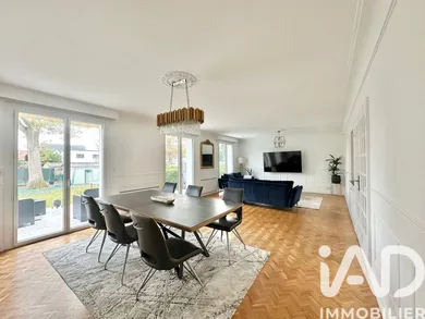 House at Sainte-Geneviève-des-Bois (91700)