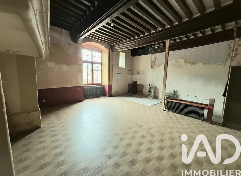Maison 5 pièces 145 m² · à Régny · 145 m² · 85 000 €