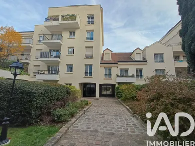 Apartment in Antony (92160)