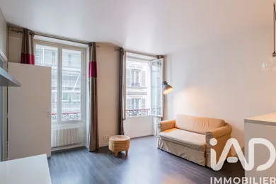 Apartment in Paris (75009)