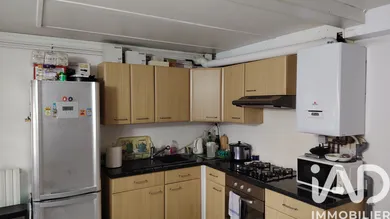 Apartment in Bures-sur-Yvette (91440)
