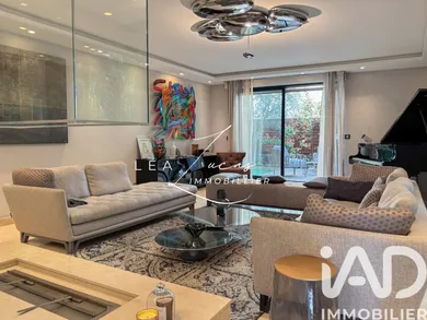 Apartment at Neuilly-sur-Seine (92200)