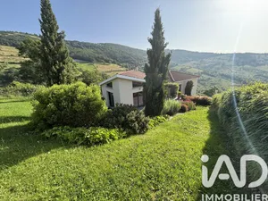 Traditional house in Saint-Romain-en-Jarez (42800)
