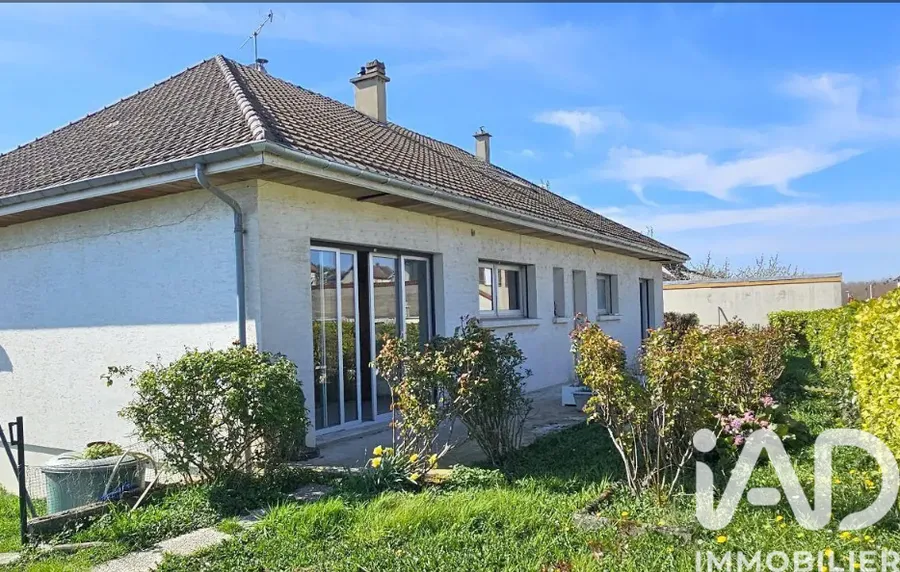 Vente maison à Couvrot (51300) : maison 6 pièces 175 m² — 3