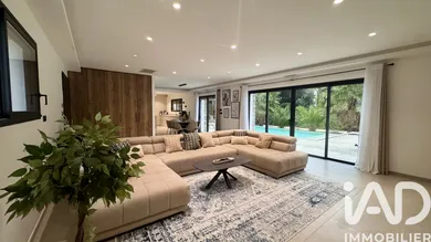 Architectural house at Nîmes (30900)