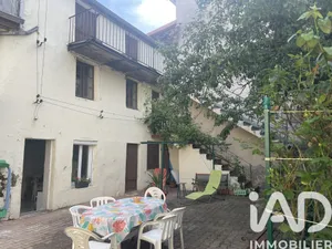 House at Saint-Chamond (42400)