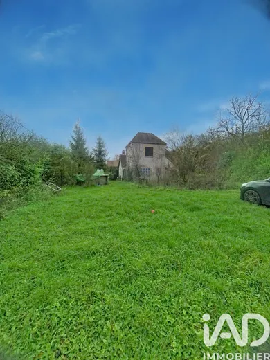 Maison traditionnelle à Saint-Martin-du-Tertre (89100)