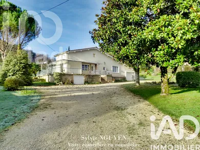 Maison à Sers (16410)