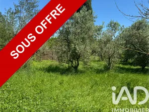 Terrain à bâtir à Saint-Rémy-de-Provence (13210)