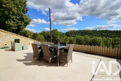 Domaine à entrechaux (84340)