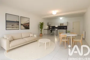 Apartment at Bordeaux (33100)