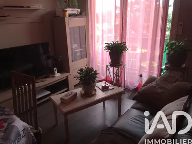 Apartment in Pont-Saint-Esprit (30130)