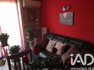 Apartment in Pont-Saint-Esprit (30130)
