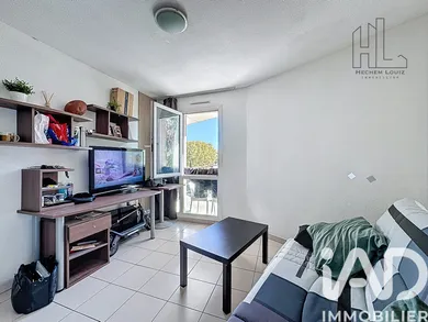 Apartment in Toulon (83100)