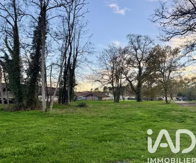 Building plot at Louchats (33125)