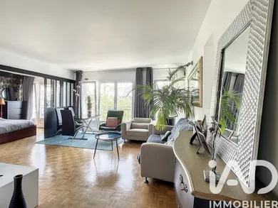 Apartment in La Garenne-Colombes (92250)