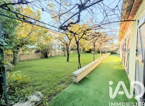 House at Entraigues-sur-la-Sorgue (84320)