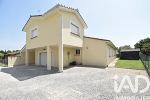 Maison traditionnelle à Saint-Clar-de-Rivière (31600)