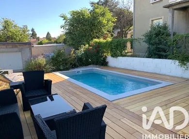 Duplex in Aubenas (07200)
