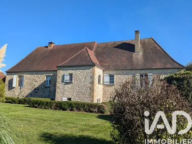 Farm in Saint-Cyprien (24220)