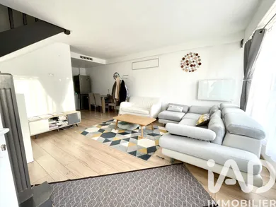 Townhouse in Saint-Nazaire (44600)