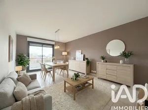 Apartment at Saint Marc Sur Mer  (44600)