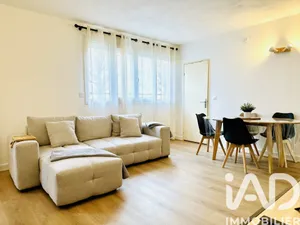 Apartment at Thiais (94320)