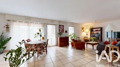 Apartment in Angers (49100)
