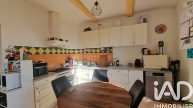Apartment in Châteaurenard (13160)