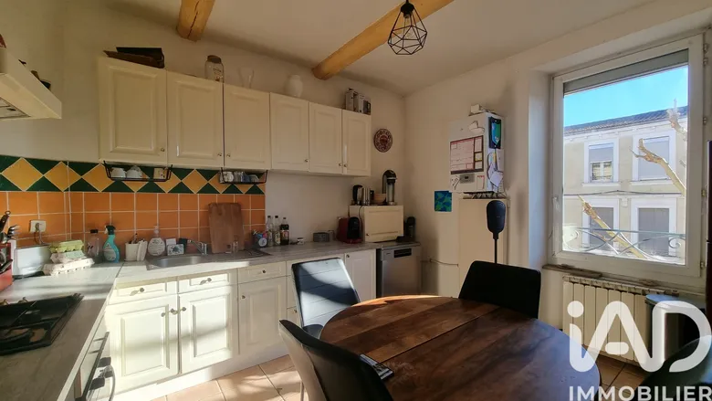 Appartement 3 pièces 63 m² · à Châteaurenard · 62,8 m² · 160 000 €