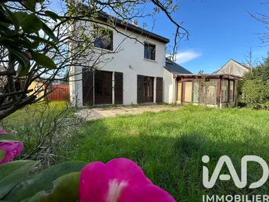 House at Angers (49000)