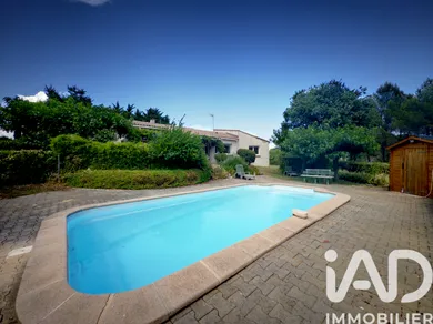Traditional house in Saint-Clément-de-Rivière (34980)