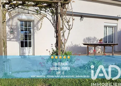 Traditional house at Couternon (21560)