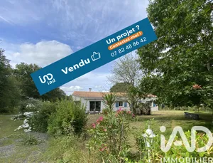 Maison traditionnelle à Avrillé (85440)